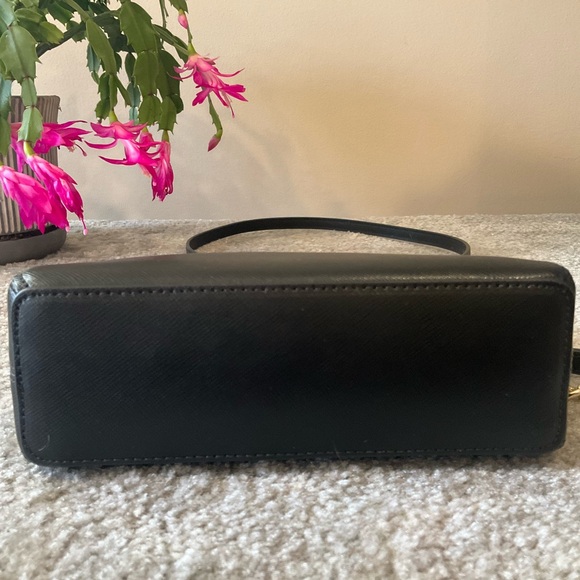 SOLD Kate Spade Cameron Street Hilli Crossbody Bag - Picture 5 of 14